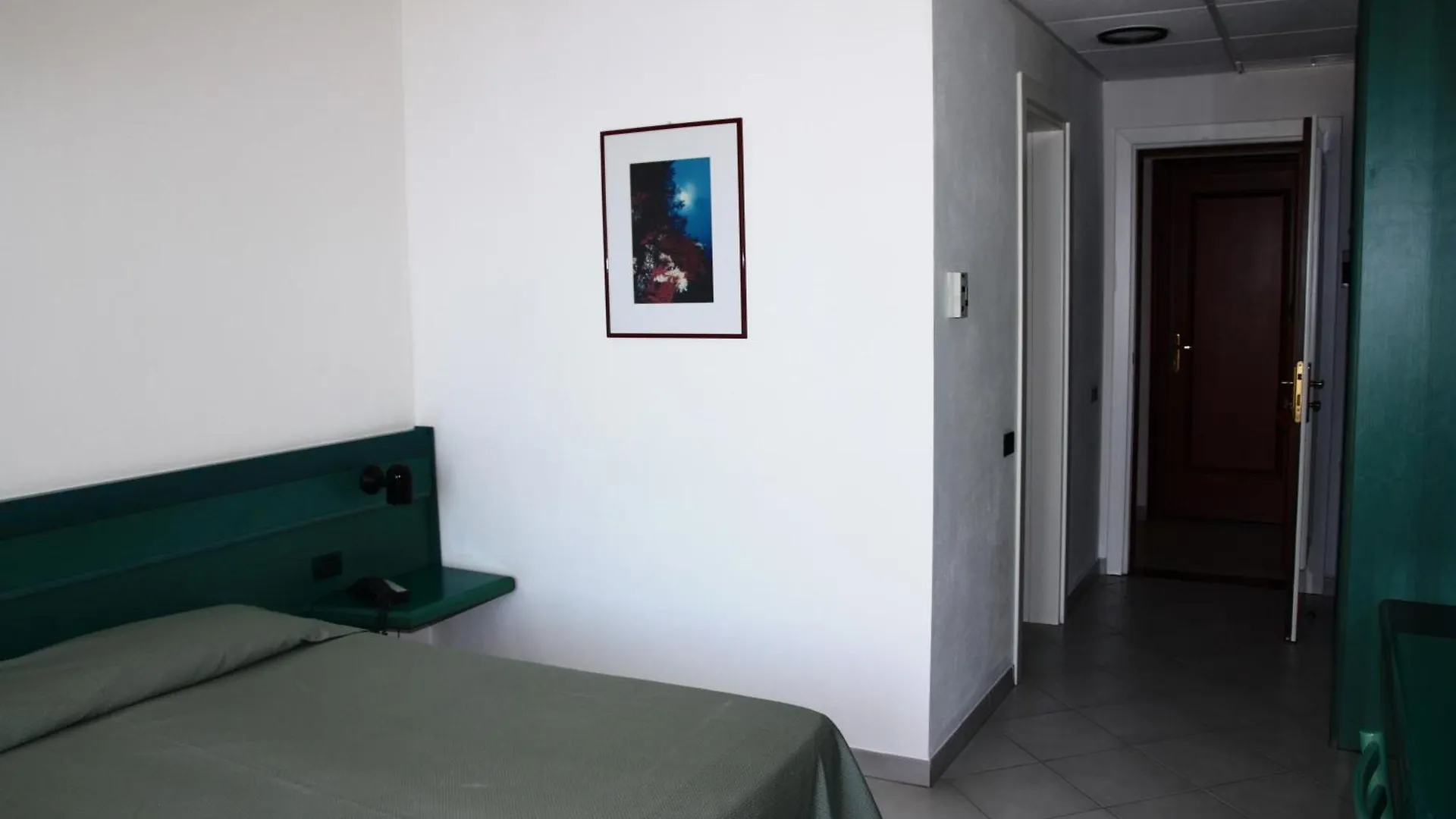 Hotel Miralonga La Maddalena  Italien